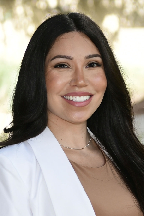 Cindy Gonzalez – Profile
